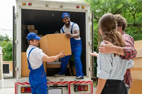 Movers in International City